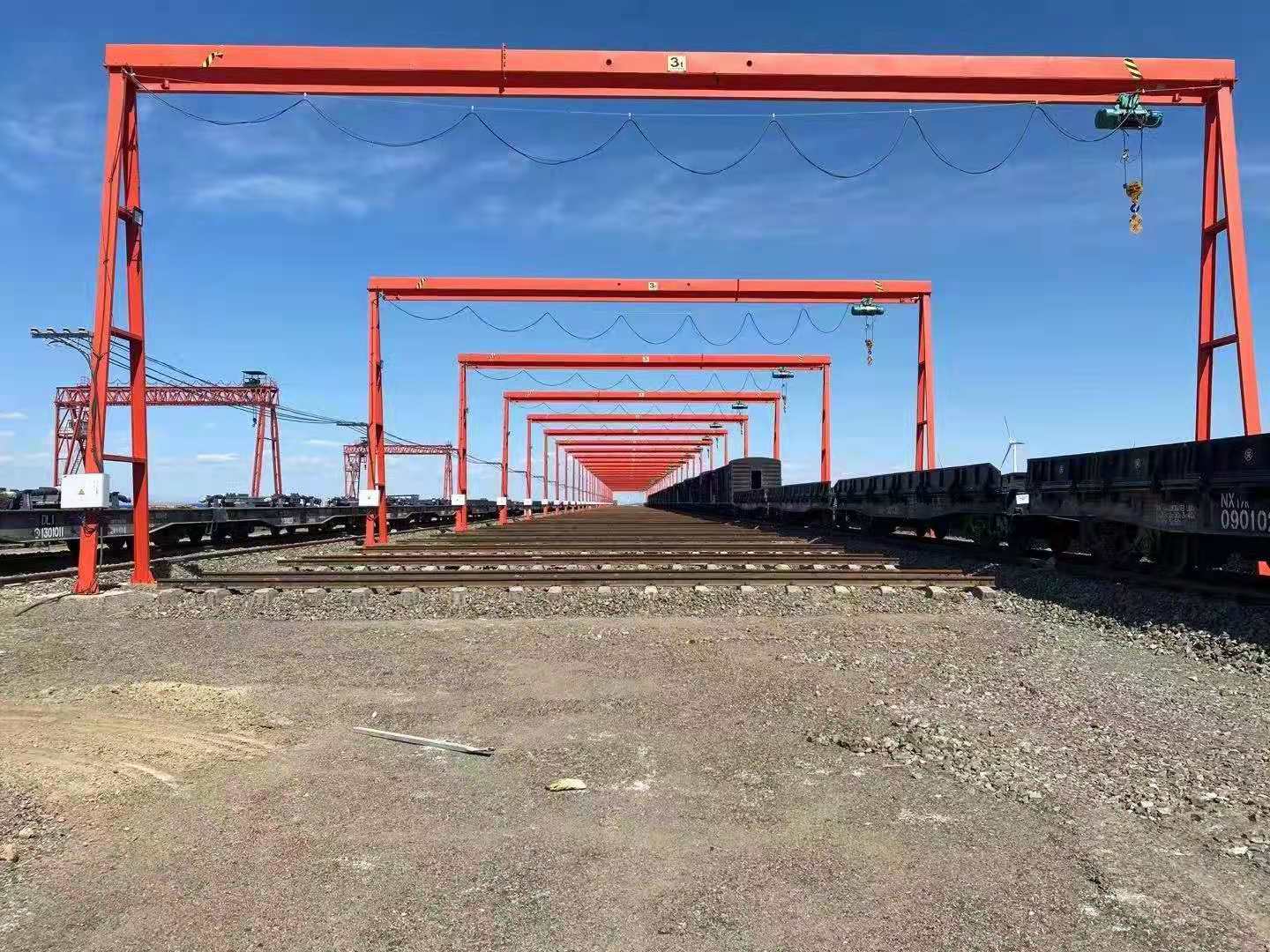 單梁龍門吊常用的工具哪些？單梁龍門吊工作時(shí)都需要注意事項(xiàng)？