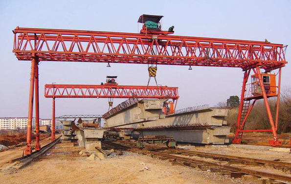 龍門吊減速機傳動齒輪轉(zhuǎn)動無效是什么原因？二手龍門吊齒輪油該如何保持適合黏度？