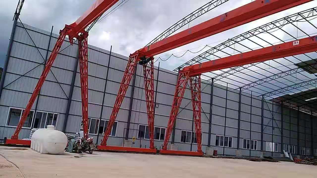 MHGY10噸上包下花葫蘆龍門在冬季的時候該怎么保養(yǎng)？需要注意哪些問題？